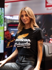 eicma-girls-2024-66