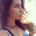 kacey-barnfield-los-angelas-sipping-juice-la